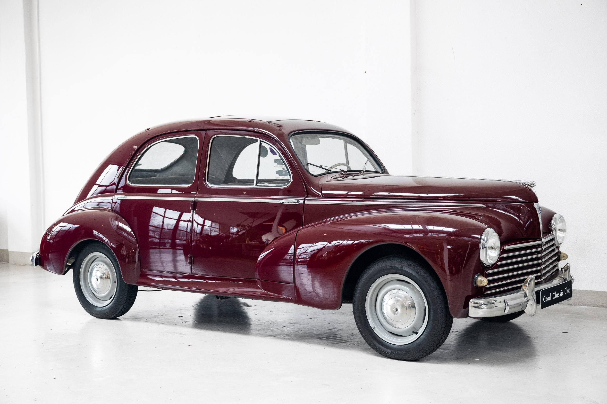 Peugeot 203 - Cool Classic Club